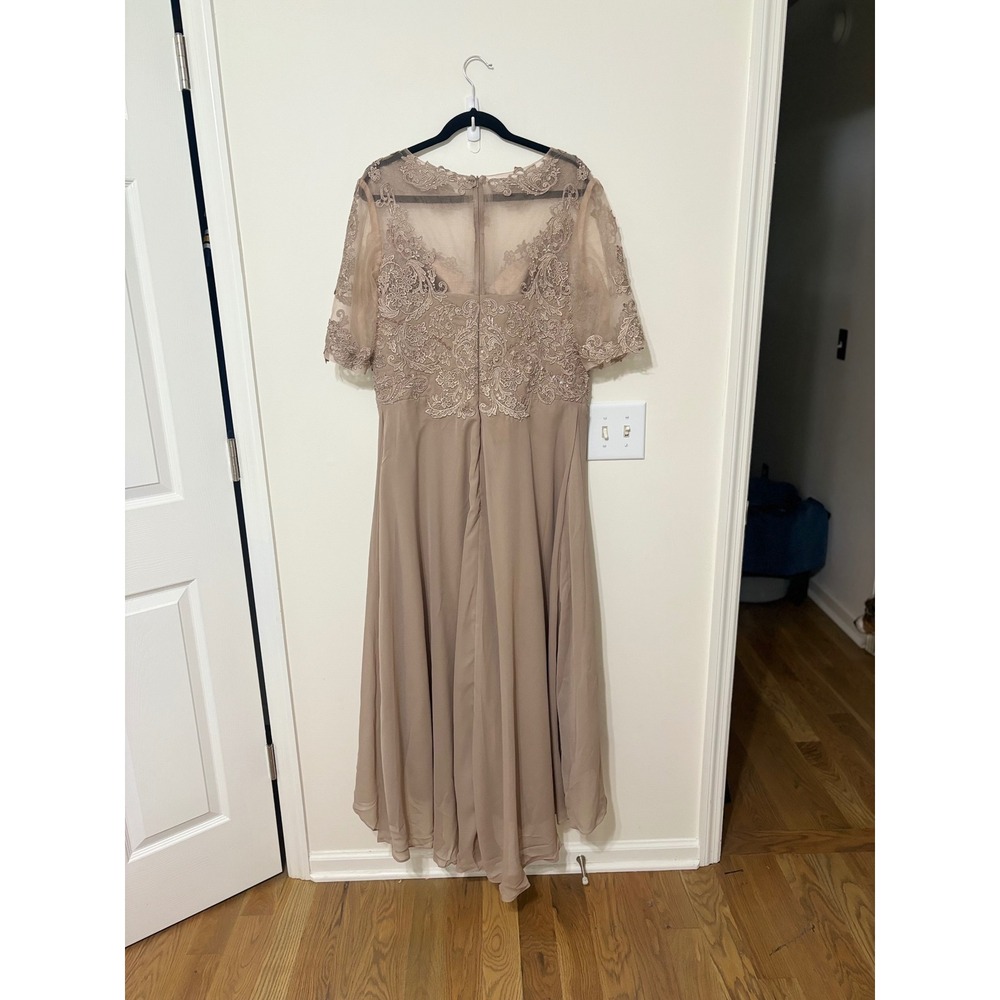 Grace Gallery Formal Dress Lace Bodice‎ Special Occasion Gown US 16 - Picture 5 of 8